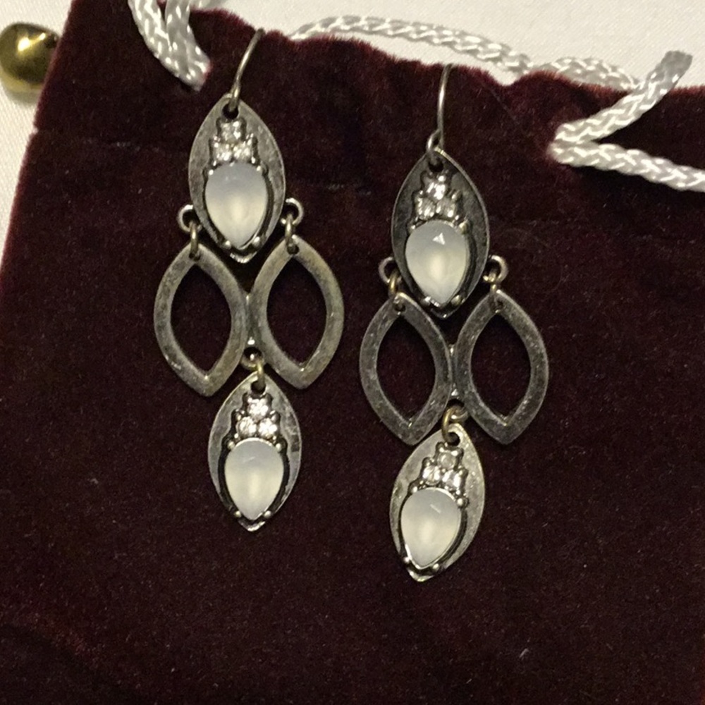 Dangle earrings
